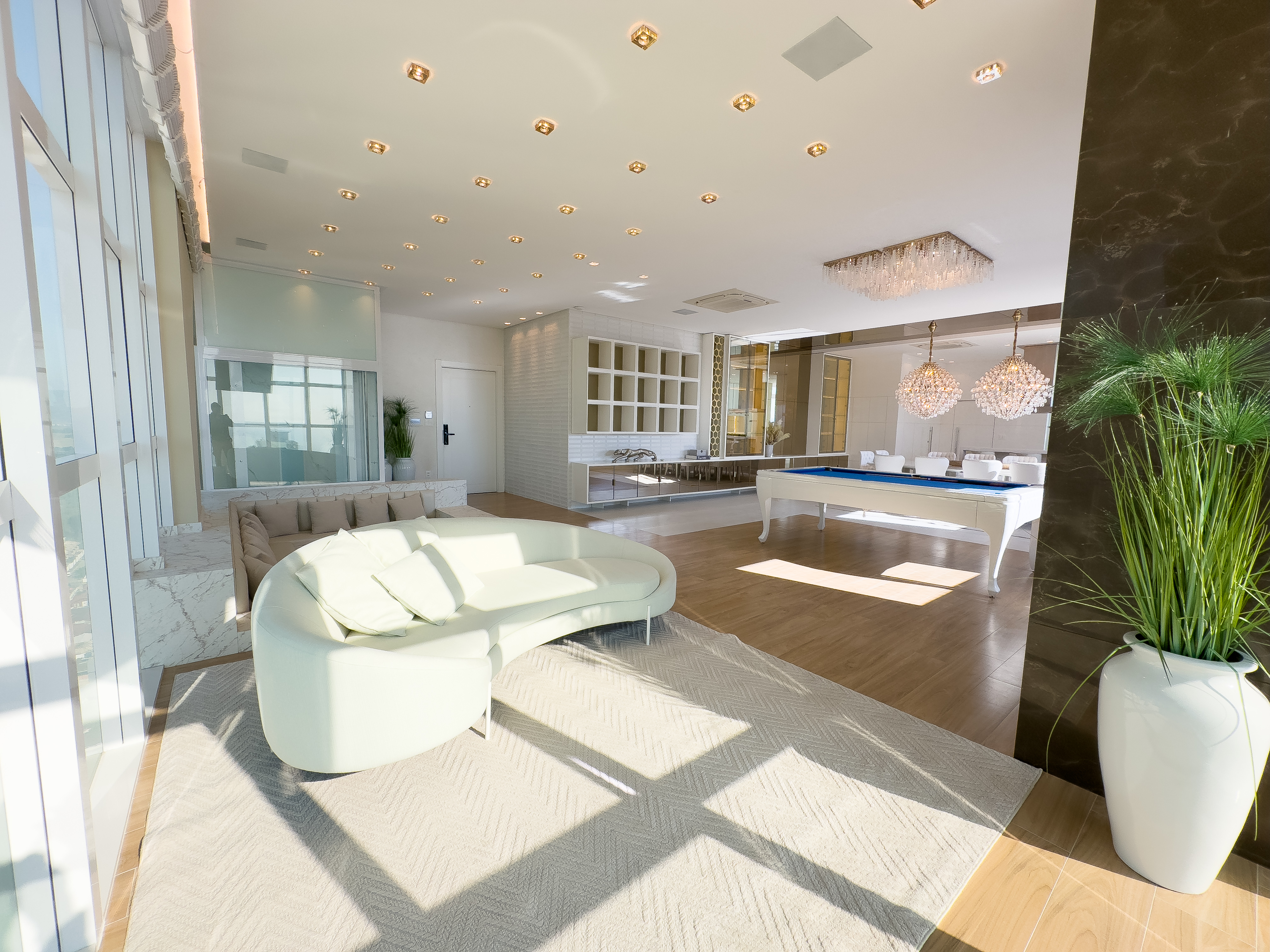 Duplex com 4 quartos à venda em MEIA PRAIA, ITAPEMA/SC · PropWase