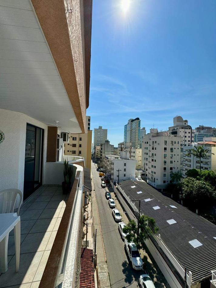 Apartamento com 3 quartos à venda em Meia Praia, Itapema/SC · PropWase